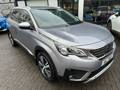 2019 - Peugeot 5008 Manual