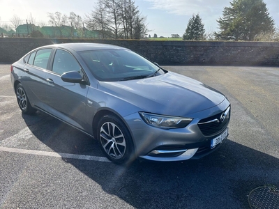 2020 - Opel Insignia Manual