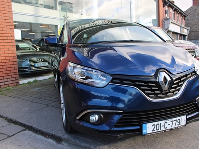 2020 - Renault Grand Scenic Manual