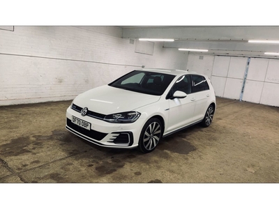 2020 - Volkswagen Golf Automatic