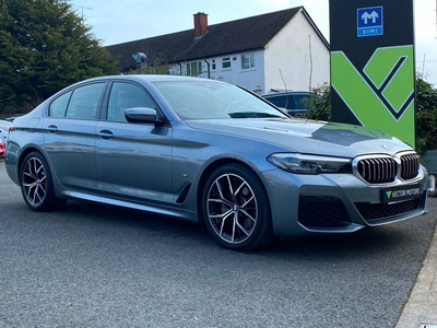 2022 - BMW 5-Series Automatic