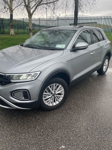 2023 - Volkswagen T-Roc Manual