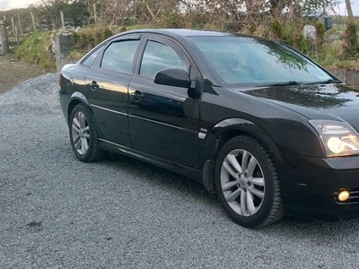 2004 - Vauxhall Vectra ---