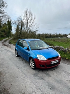 2005 - Ford Fiesta Manual