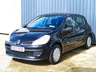 2006 - Renault Clio Manual