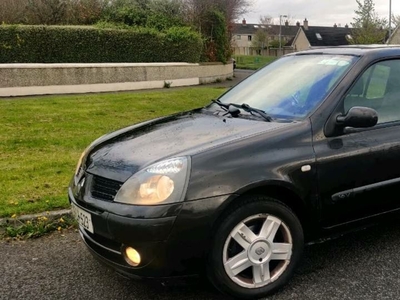 2006 - Renault Clio Manual