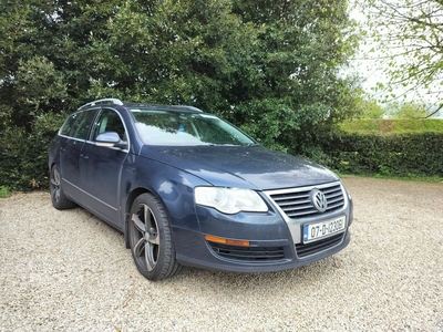 2007 - Volkswagen Passat ---