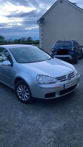 2008 - Volkswagen Golf ---