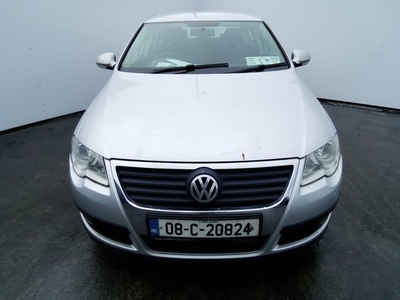 2008 - Volkswagen Passat Manual