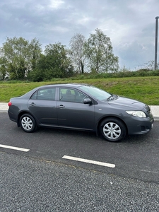 2010 - Toyota Corolla Manual