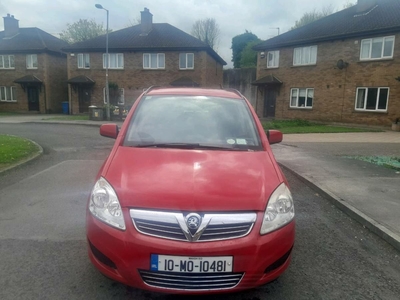 2010 - Vauxhall Zafira ---