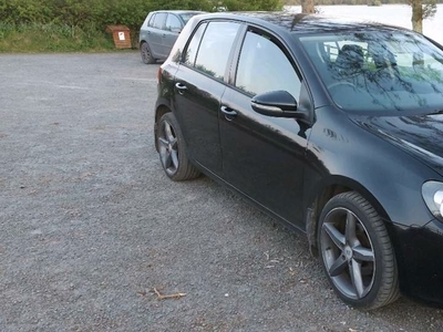 2010 - Volkswagen Golf Manual