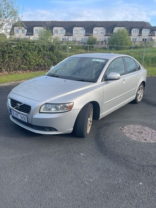 2010 - Volvo S40 Manual