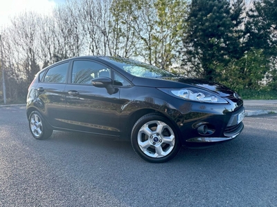 2011 - Ford Fiesta Manual