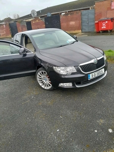 2011 - Skoda Superb Manual