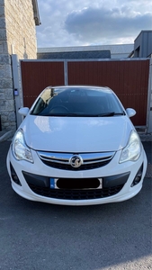 2011 - Vauxhall Corsa ---