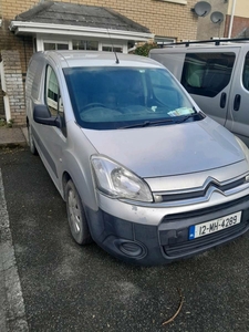 2012 - Citroen Berlingo Manual