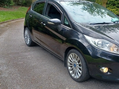 2012 - Ford Fiesta Manual