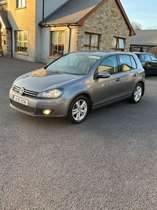 2012 - Volkswagen Golf Manual