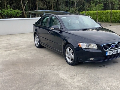 2012 - Volvo S40 Manual