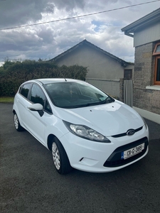 2013 - Ford Fiesta Manual