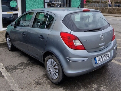 2013 - Opel Corsa Manual