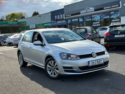 2013 - Volkswagen Golf Manual