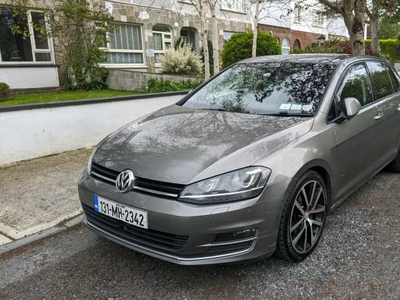 2013 - Volkswagen Golf Manual