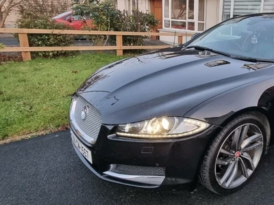 2014 - Jaguar XF Automatic