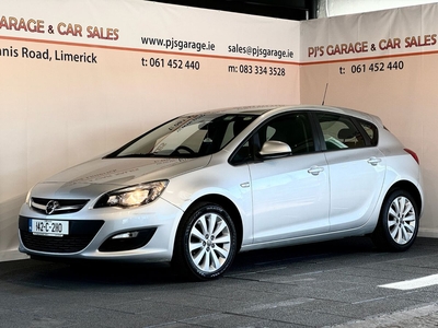 2014 - Opel Astra Manual