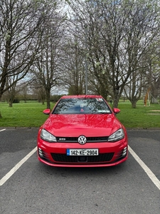 2014 - Volkswagen Golf Automatic