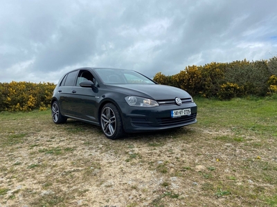 2014 - Volkswagen Golf Manual