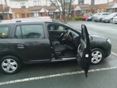 2015 - Dacia Logan Manual