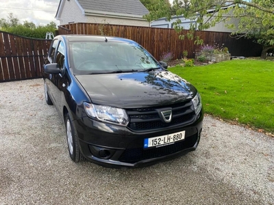 2015 - Dacia Sandero Manual