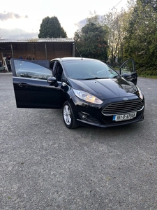 2015 - Ford Fiesta Manual