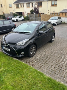 2015 - Toyota Yaris Manual