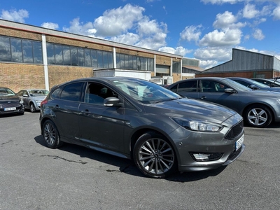 2016 - Ford Focus Manual