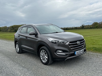 2016 - Hyundai Tucson Manual