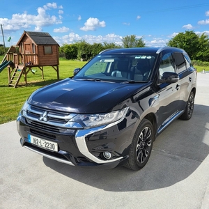 2016 - Mitsubishi Outlander Automatic