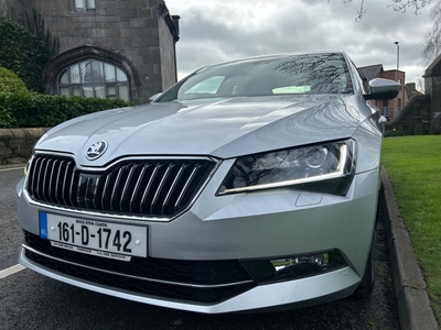 2016 - Skoda Superb Manual