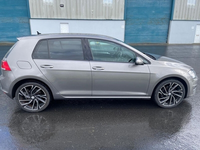 2016 - Volkswagen Golf Manual