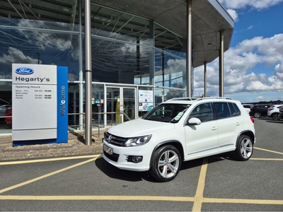 2016 - Volkswagen Tiguan Manual