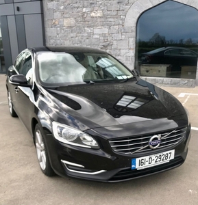 2016 - Volvo S60 Manual