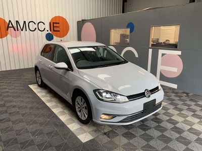 2017 - Volkswagen Golf Automatic