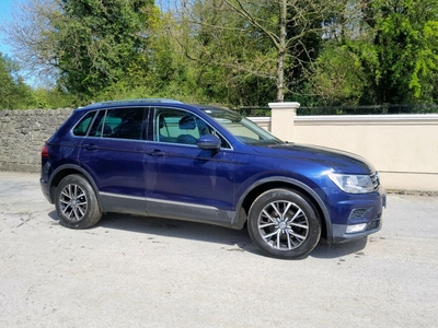 2017 - Volkswagen Tiguan Manual