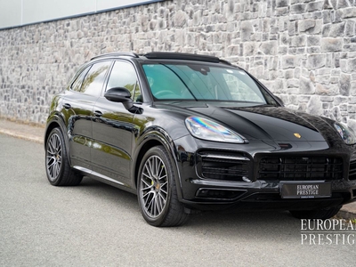 2022 - Porsche Cayenne Automatic