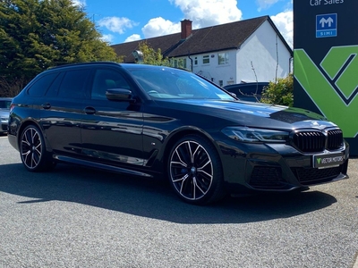 2023 - BMW 5-Series Automatic