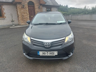 2014 - Toyota Avensis Manual