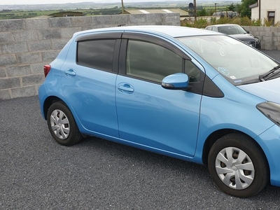 2015 - Toyota Vitz Automatic