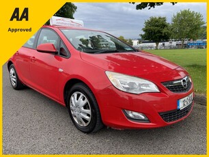 2012 (12) Opel Astra